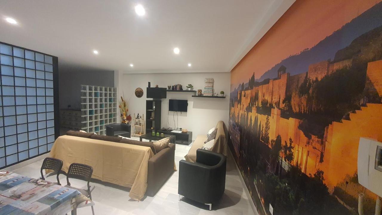 Lyrioshomes Apartamentos Los Treboles มาลากา ภายนอก รูปภาพ