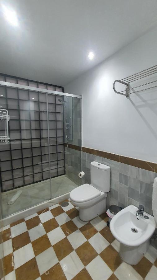 Lyrioshomes Apartamentos Los Treboles มาลากา ภายนอก รูปภาพ