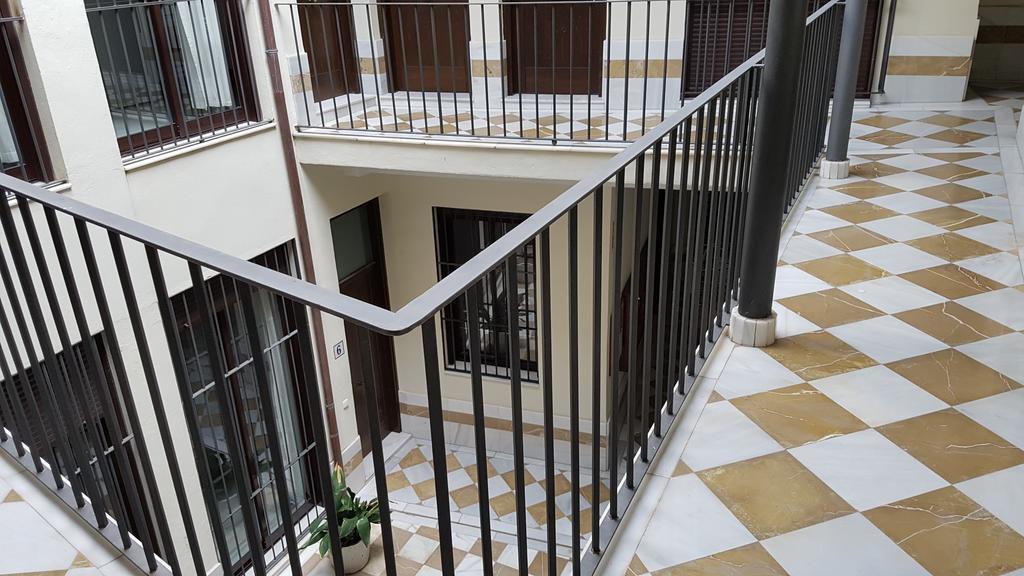 Lyrioshomes Apartamentos Los Treboles มาลากา ภายนอก รูปภาพ