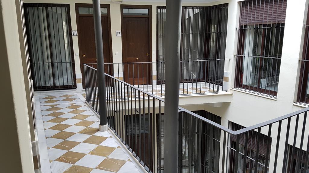 Lyrioshomes Apartamentos Los Treboles มาลากา ภายนอก รูปภาพ
